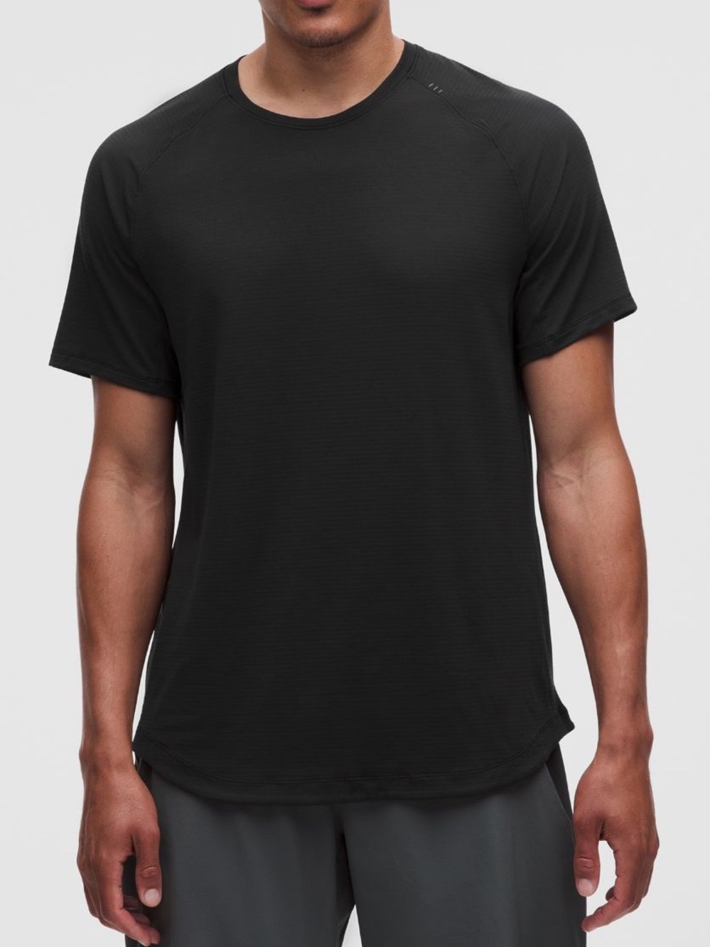 lululemon athletica Men's Short Sleeve